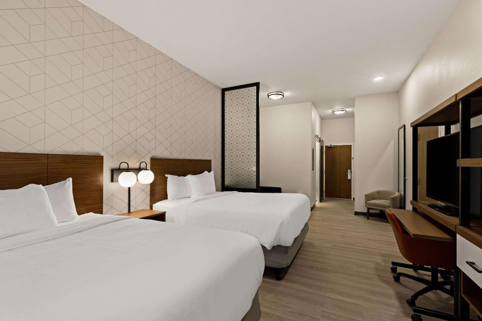 Everhome Suites 蒂梅丘拉 外观 照片